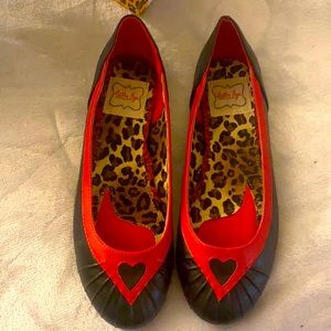 Bettie Page Heart Flats from ModCloth Cute 2-Tone